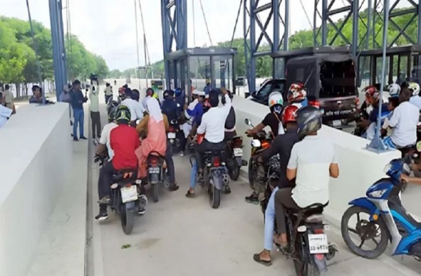 মোটরসাইকেল চলবে পদ্মা সেতুতে