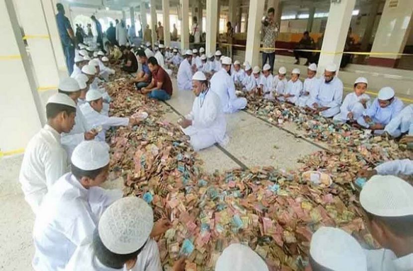 পাগলা মসজিদে মিলল ১৯ বস্তা টাকা