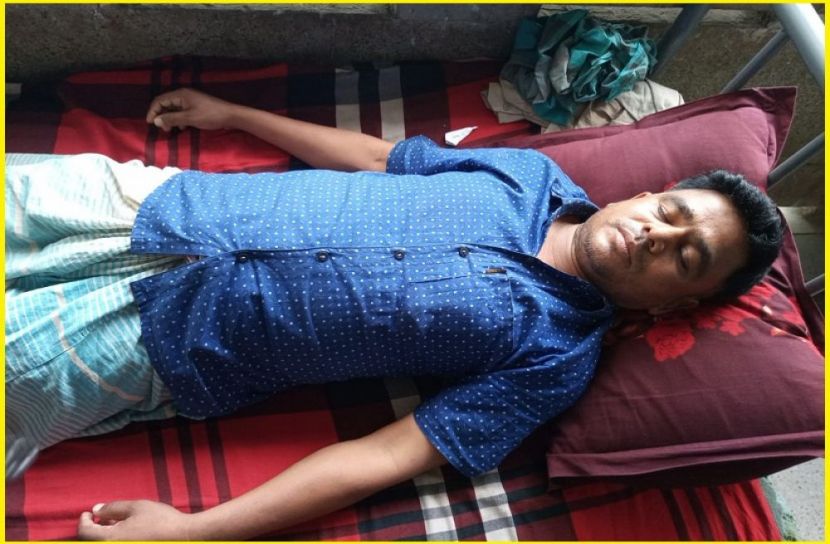 আহবায়কের বাড়ীতে হামলা