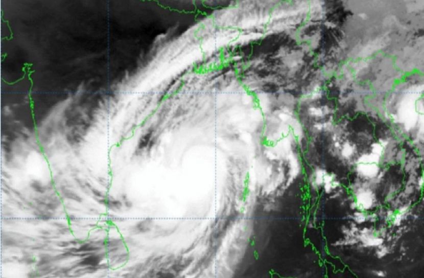 ৮ নম্বর মহাবিপদ সংকেত