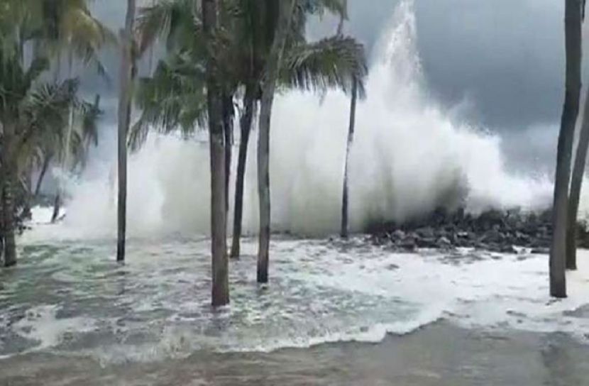 ভয়ঙ্কর রূপে মোখা