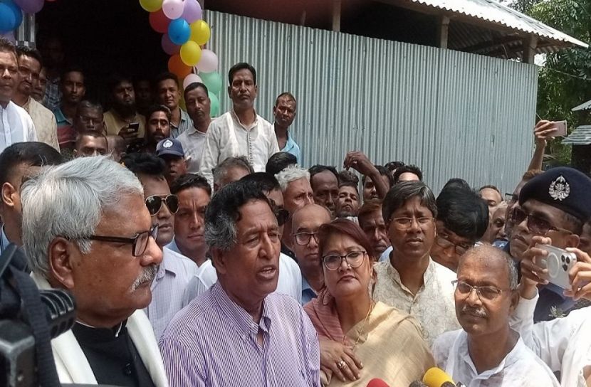 সংবিধান অনুযায়ী নির্বাচন