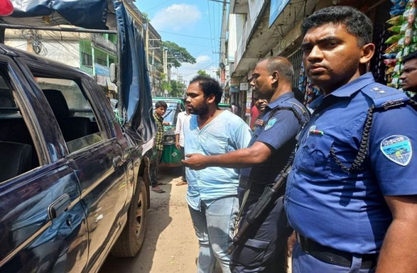 ইভটিজিংয়ের দায়ে সিএনজি চালকের কারাদণ্ড