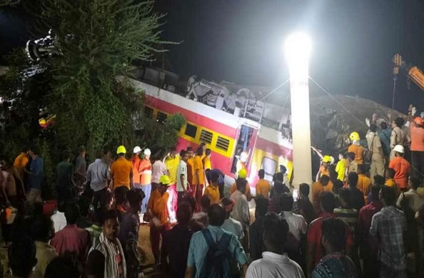 নিহত বেড়ে ২৩৩, আহত ৯০০