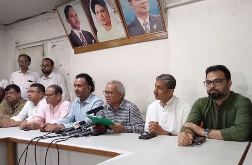 সংবাদ সম্মেলনে বক্তব্য রাখছেন রুহুল কবির রিজভী/ছবি: সংগৃহীত