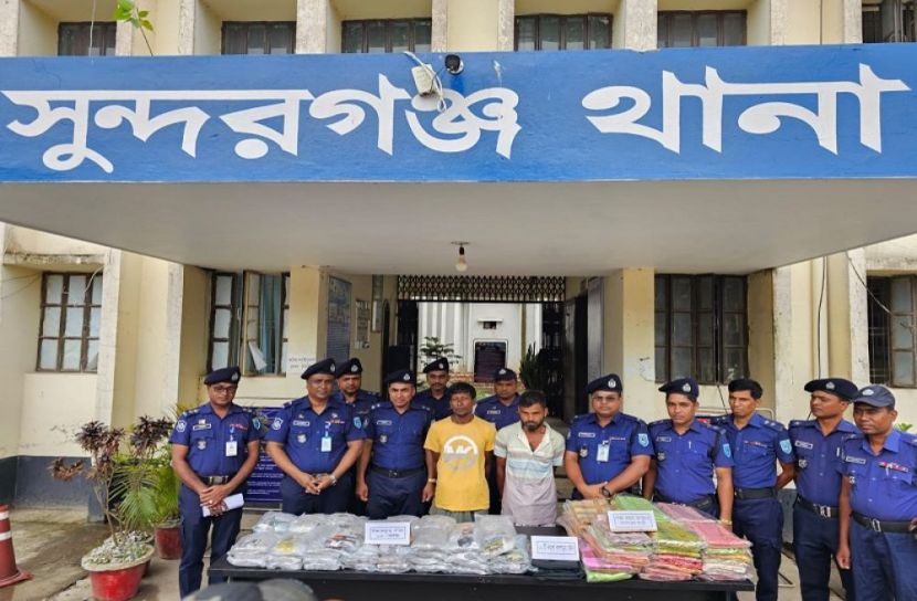 গাঁজাসহ ২ মাদক ব্যবসায়ী গ্রেফতার