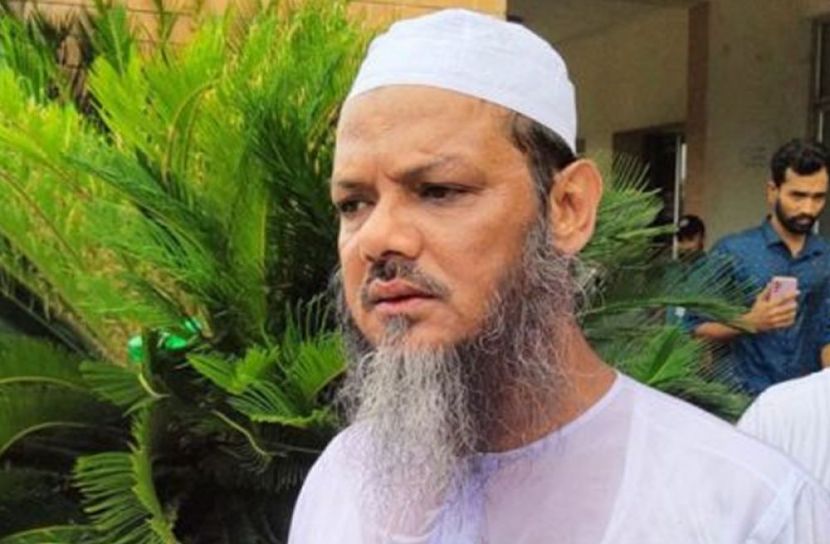 আহত মুফতি সৈয়দ মুহাম্মাদ ফয়জুল করীম/ছবি: সংগৃহীত