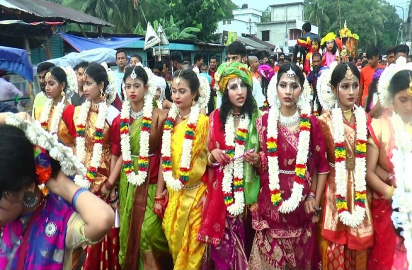 ভোলায় উৎসবমুখর পরিবেশে রথযাত্রা অনুষ্ঠিত