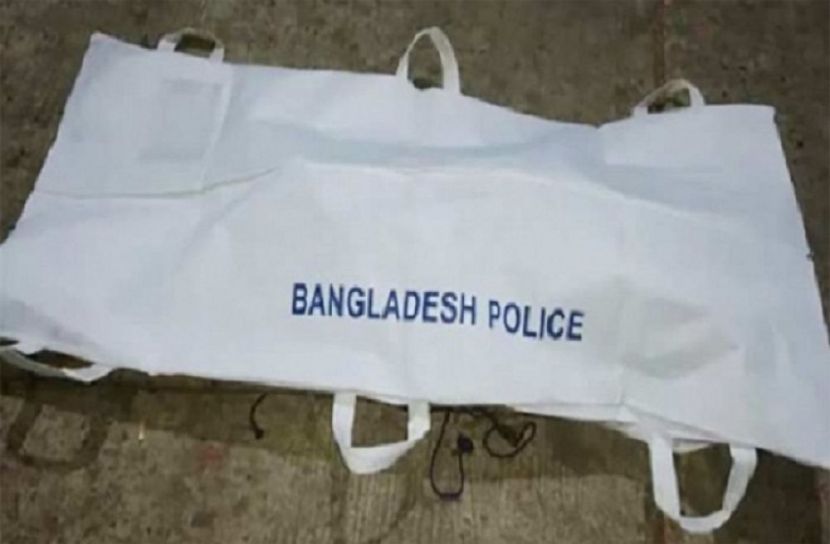 বাসচাপায় প্রাণ গেল বাবা-ছেলের
