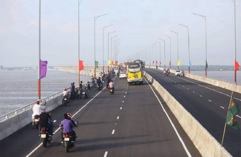 পদ্মা সেতুতে টোল আদায়ে রেকর্ড