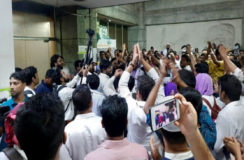 কর্মবিরতিতে যাচ্ছেন চিকিৎসকরা