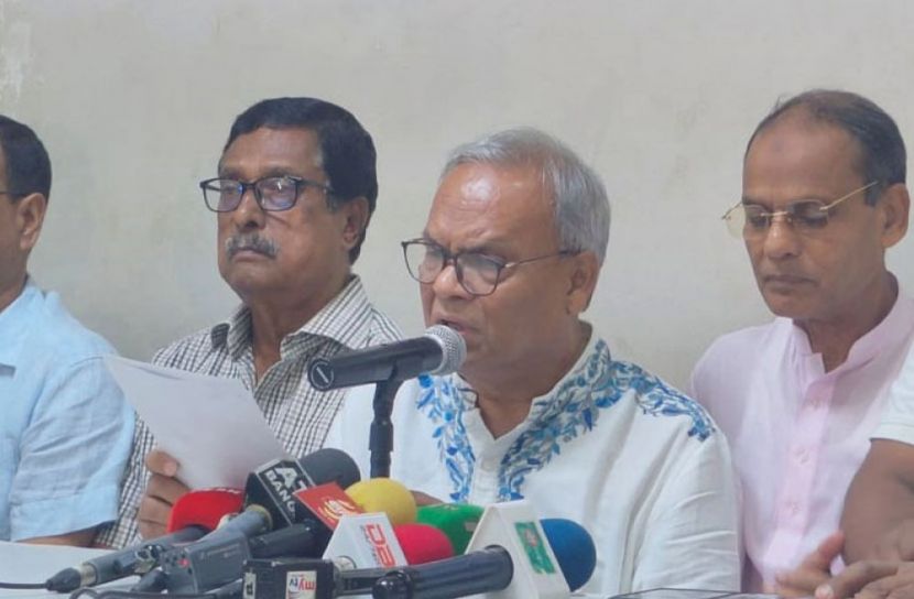 সংবাদ সম্মেলনে বক্তব্য রাখছেন রিজভী/ছবি: সংগৃহীত