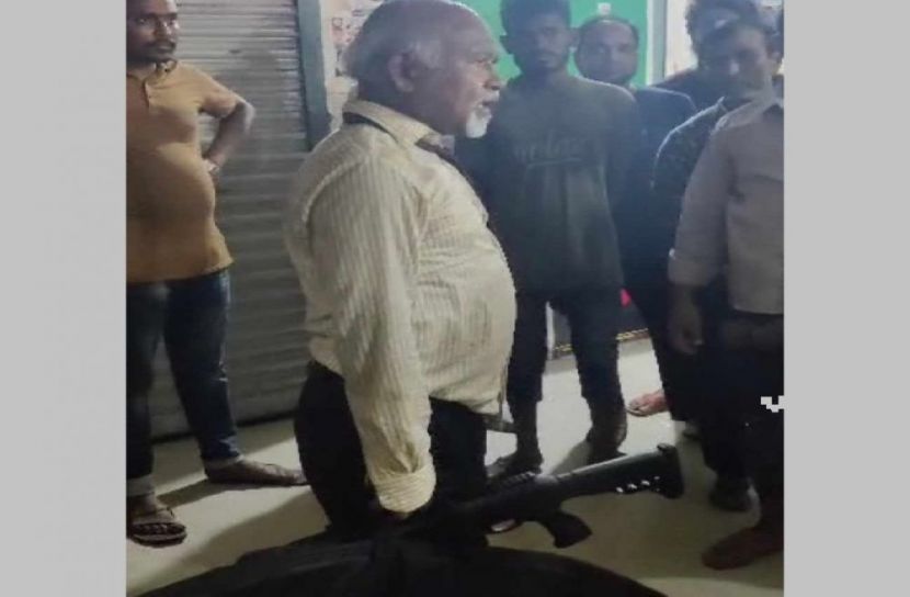 বোয়ালমারীতে মনোনয়ন প্রত্যাশীর আগ্নেয়াস্ত্র প্রদর্শন
