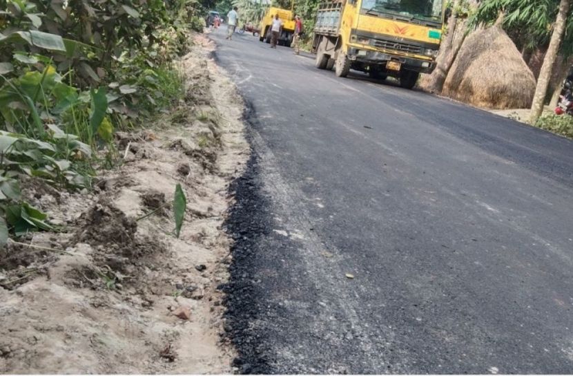 সড়ক সংস্কারে অনিয়মের অভিযোগ
