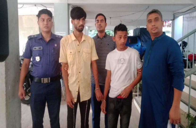 ছিনতাইকারীদের গুলিতে ৮ পুলিশ আহত