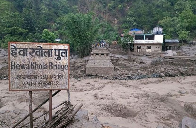নেপালে বন্যা-ভূমিধসে নিহত ৩৮