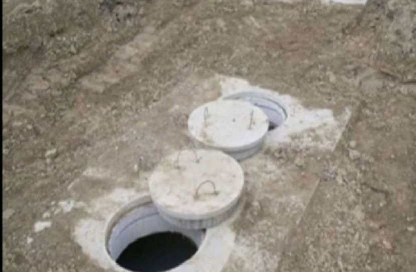 সেপটিক ট্যাংকে নেমে ৩ জনের মৃত্যু