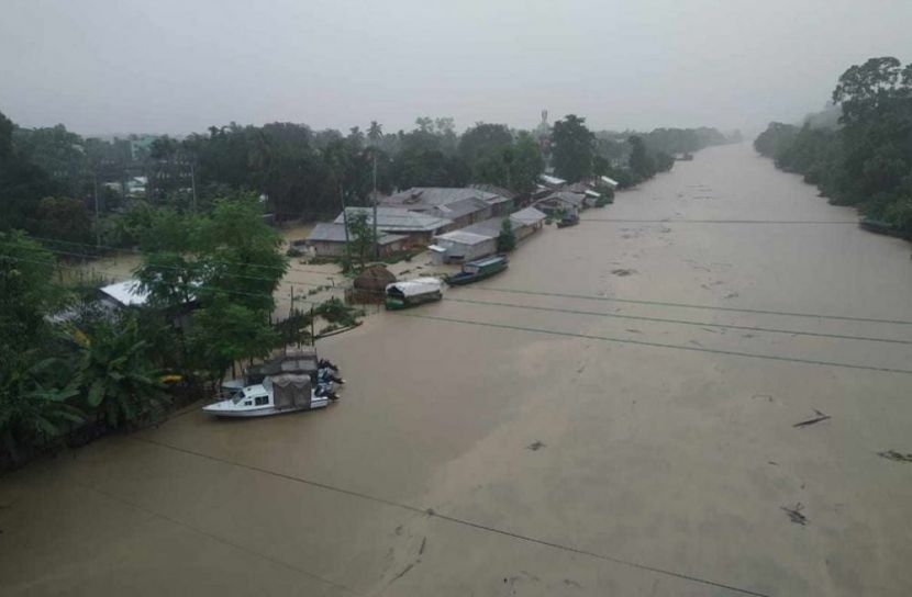 বন্যার পানিতে ডুবে ৩ জনের মৃত্যু