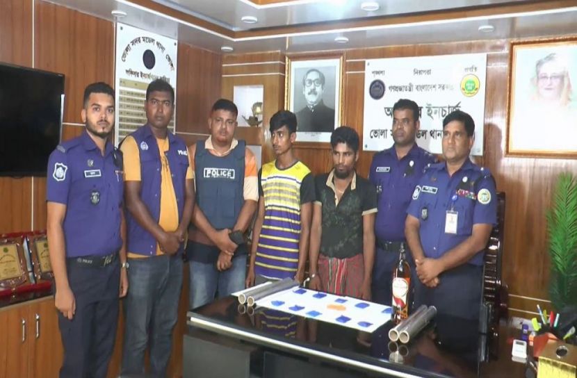 ভোলায় মদ-ইয়াবাসহ আটক ২