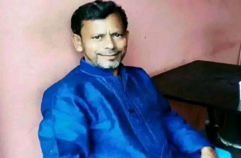 ছাত্রীকে শ্লীলতাহানির অভিযোগে শিক্ষক বরখাস্ত