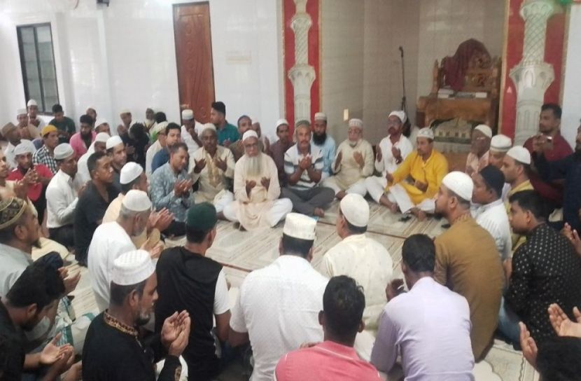 শরীয়তপুরে খালেদা জিয়ার রোগমুক্তি কামনায় দোয়া