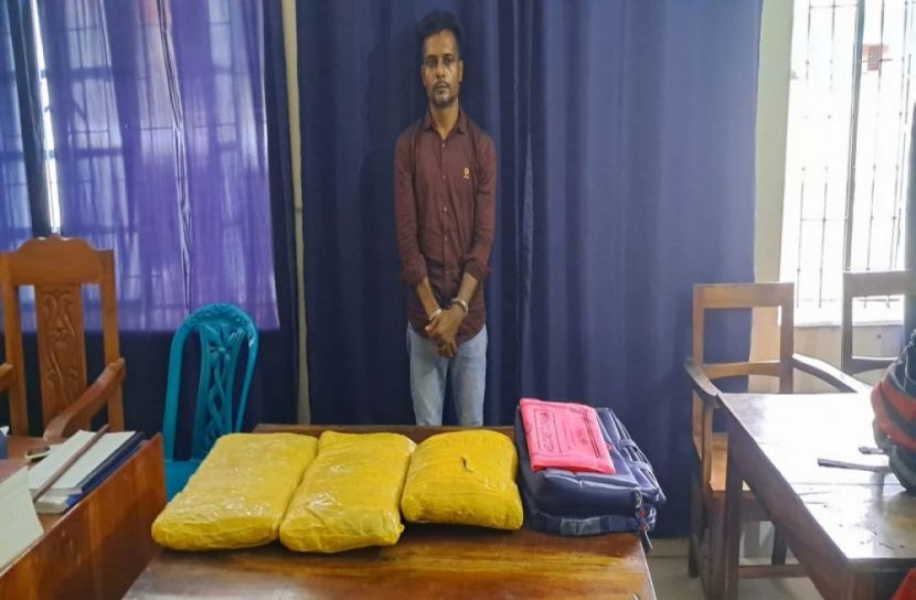 গাঁজাসহ মাদক ব্যবসায়ী আটক
