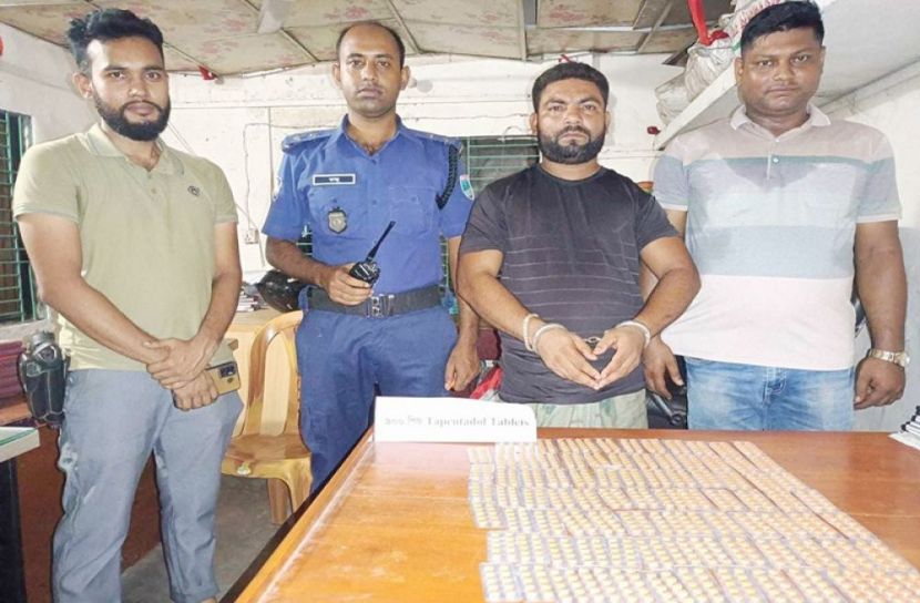 বেনাপোলে ভারতীয় ট্যাবলেটসহ গ্রেফতার ১
