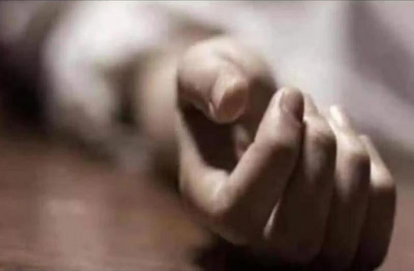 দেয়াল ধসে ৩ শিশুর মৃত্যু
