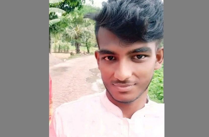 শার্শায় সড়কে অফিস সহকারীর মৃত্যু