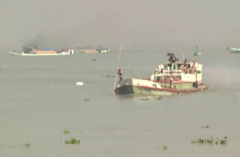 মেঘনায় ট্রলারডুবি, নিখোঁজ ৬