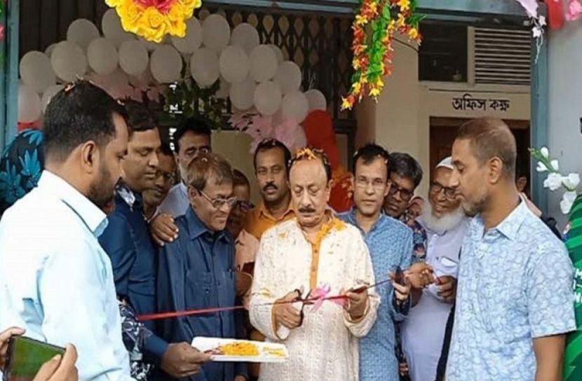 ফুলবাড়ীতে বিদ্যালয়ের নতুন ভবন উদ্বোধন