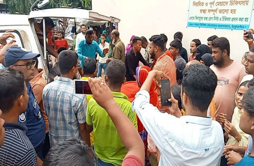 ট্রাক উল্টে প্রাণ গেল ২ জনের