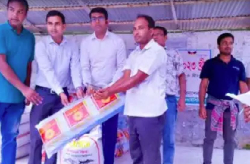 বাগেরহাটে মাছ চাষ প্রশিক্ষণ ও পোনা বিতরণ