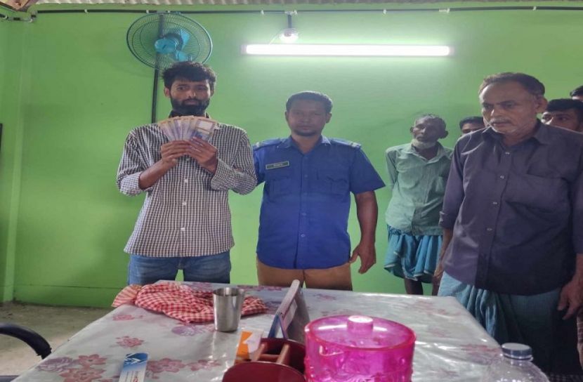 নোয়াখালীতে জাল টাকাসহ যুবক আটক