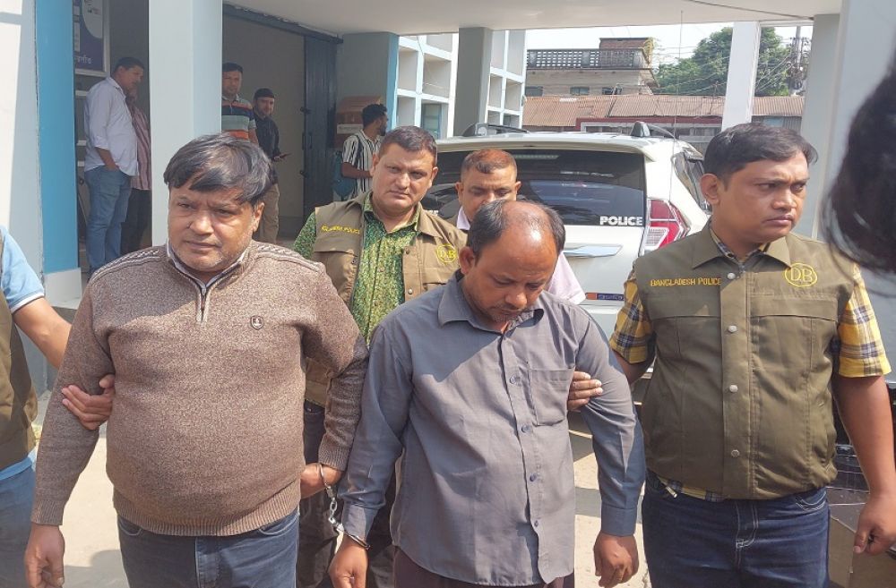 ইয়াবাসহ ২ মাদক ব্যবসায়ী গ্রেফতার