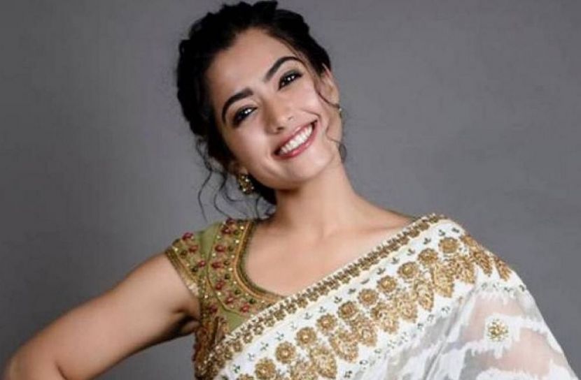 অভিযুক্তকে ধরতে এফআইআর  