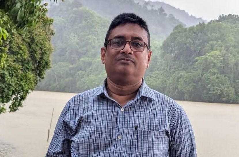 জুলাই গণ-অভ্যুত্থানে হামলাসহ ৫ মামলায় খাগড়াছড়িতে সাংবাদিক গ্রেপ্তার