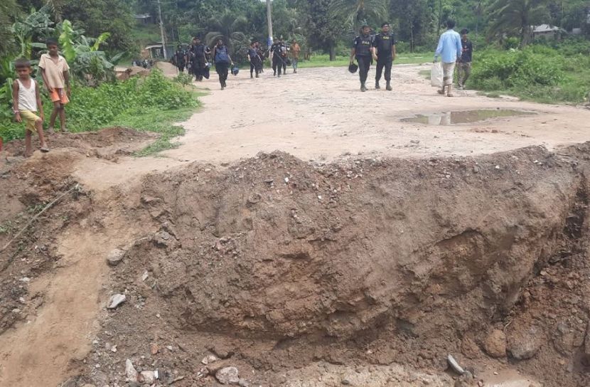 জঙ্গল ছলিমপুরে যৌথ বাহিনীর ক্যাম্পে হামলার ঘটনায় মামলা, আসামি ৩০০