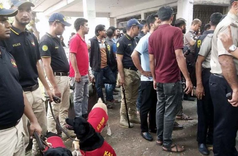 জেনেভা ক্যাম্পে র‍্যাব-পুলিশ-ডিএনসির সাঁড়াশি অভিযান