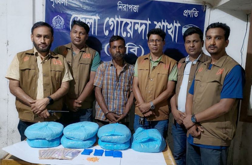 মেকানিক দোকানে মাদক ব্যবসা, গ্রেপ্তার ১