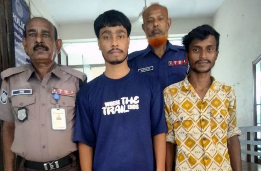 বোয়ালমারীতে মেহগনি  বাগান থেকে দুই মাদক কারবারি আটক