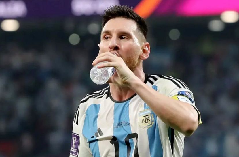 ফিফা বদলাল পানির বোতল নীতি, বিশ্বকাপ ভেন্যুতে সিদ্ধান্তে ইউ-টার্ন