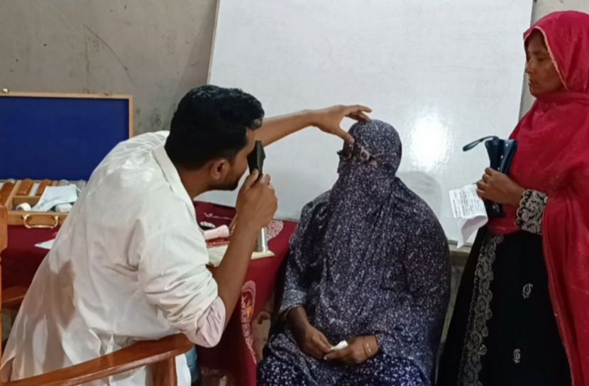 চাঁপাইনবাবগঞ্জে সপ্তাহব্যাপী বিনামূল্যে চোখের লেন্সসহ ছানি অপারেশনের উদ্বোধন