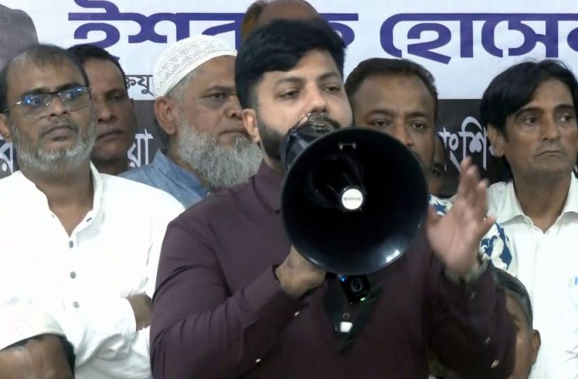 সরকারকে অস্থিতিশীল করতে রাজনৈতিক প্রতিপক্ষরা অপপ্রচার চালাচ্ছে: ইশরাক হোসেন