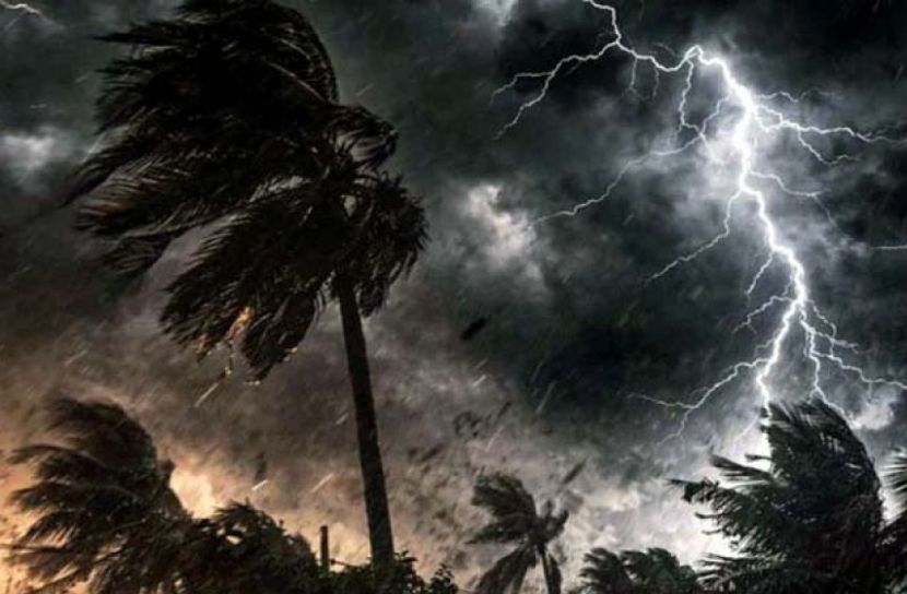 ১১ জেলায় ৬০ কিমি বেগে বজ্রঝড়ের আশঙ্কা