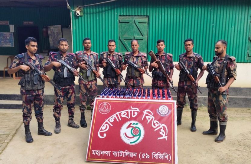 সীমান্তে ভারতীয় নেশাজাতীয় সিরাপ উদ্ধার