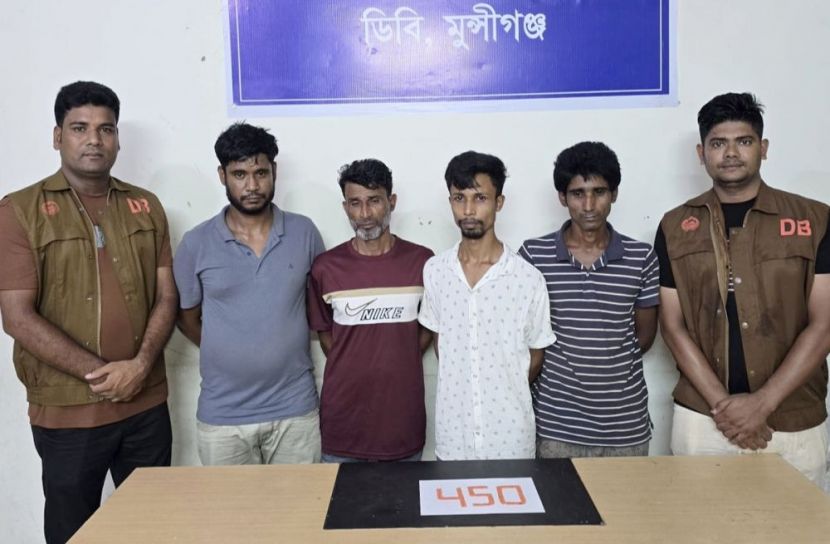 মুন্সীগঞ্জে ইয়াবাসহ ৪ মাদক কারবারি গ্রেপ্তার