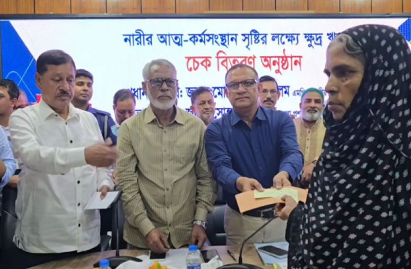 পাটের নতুন বীজে জোর: প্রতিমন্ত্রী শরীফুল আলম