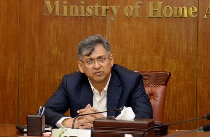 স্বরাষ্ট্রমন্ত্রী সালাহউদ্দিন আহমেদ।