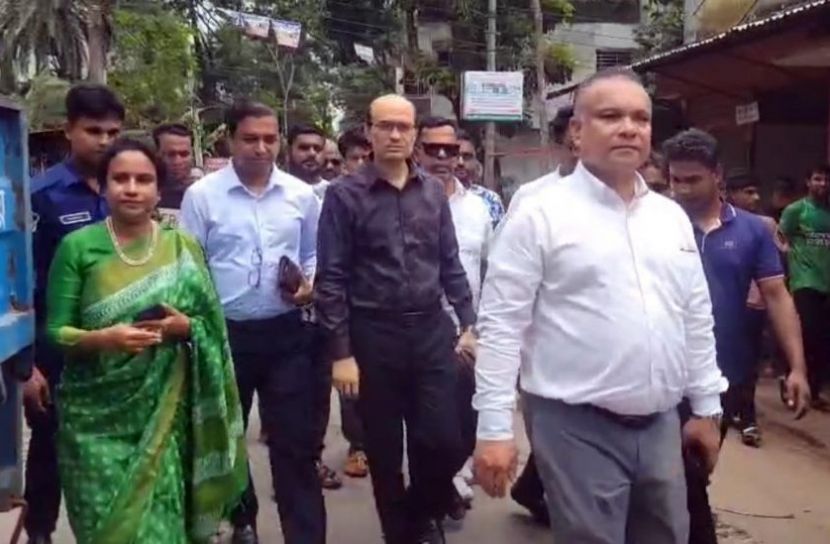 ঝালকাঠিতে পৌরসভার উচ্ছেদ অভিযান